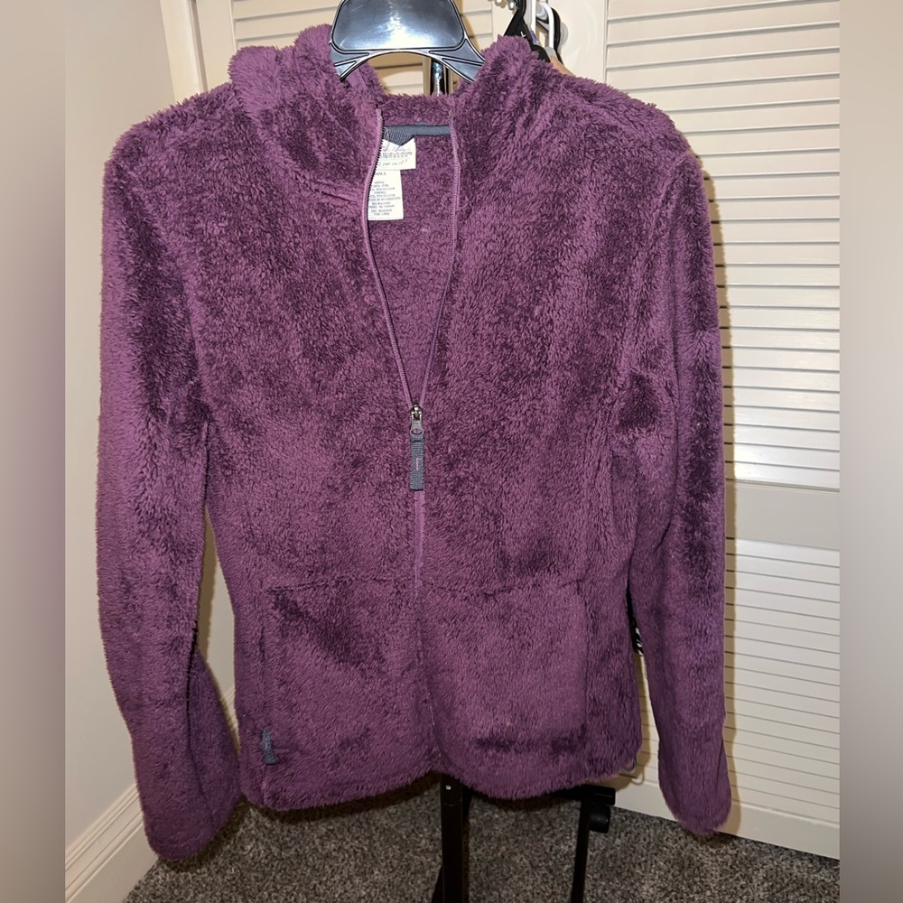 Women’s Hooded Zip Sweater